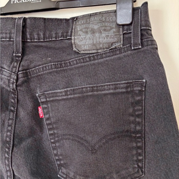🎉4/30$🎉 Levi’s Black Denim Jeans – Size 31 - Picture 3 of 3